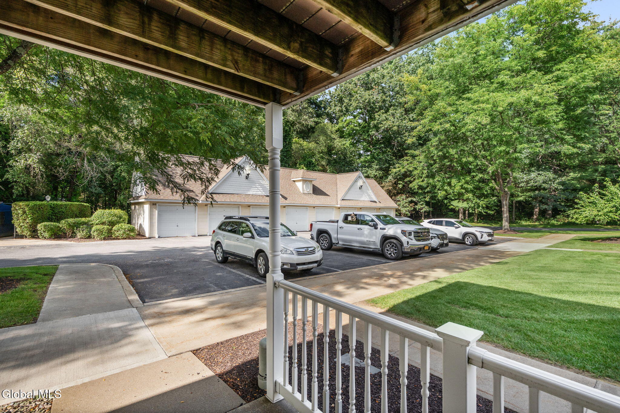 502 Mallards Pond Lane Schenectady NY 12303
