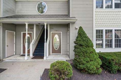 502 Mallards Pond Lane Schenectady NY 12303