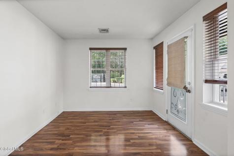 502 Mallards Pond Lane Schenectady NY 12303