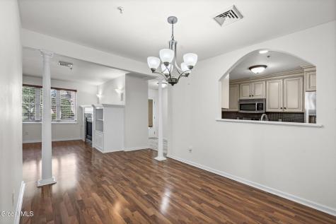 502 Mallards Pond Lane Schenectady NY 12303