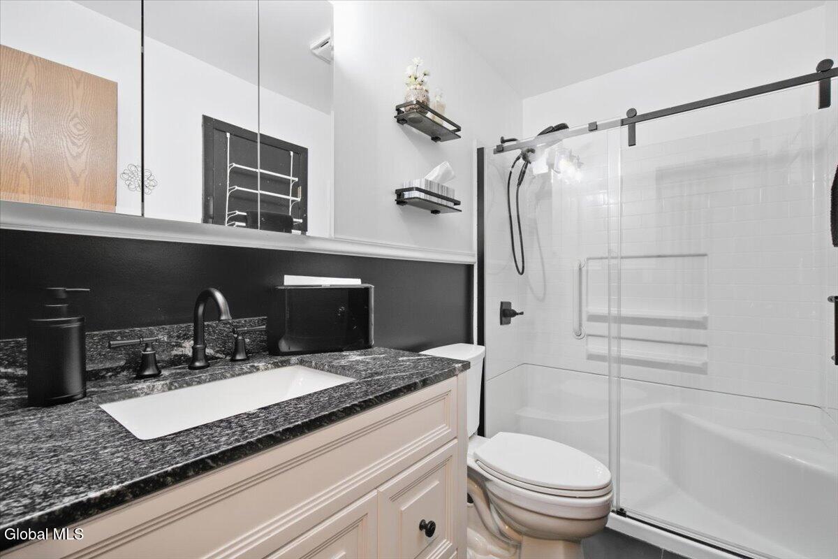 22 Cromwell Drive Halfmoon NY 12065