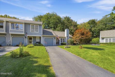 22 Cromwell Drive Halfmoon NY 12065
