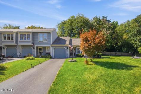 22 Cromwell Drive Halfmoon NY 12065