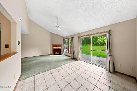 10 Flintlock Lane Halfmoon NY 12065