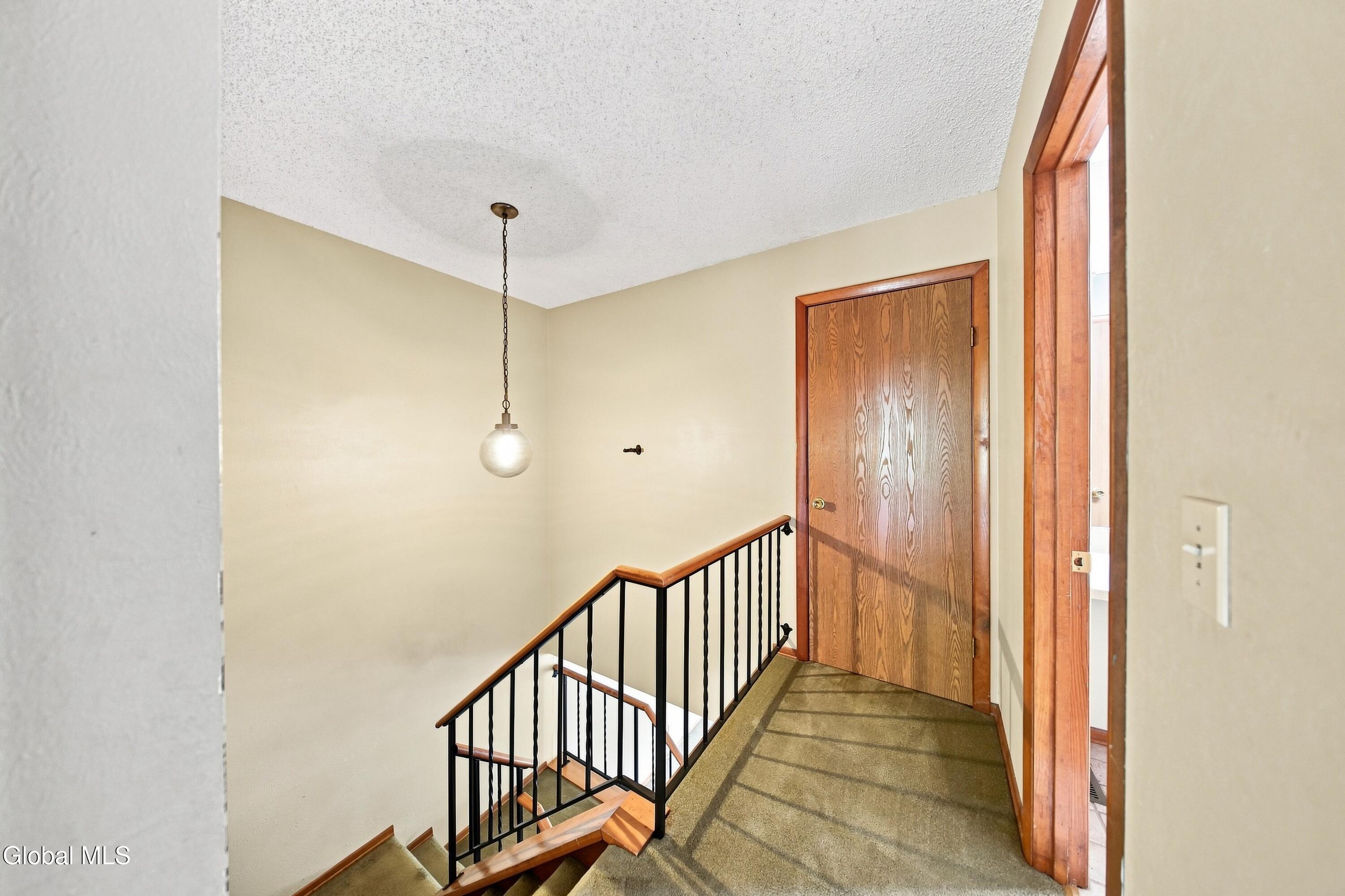 10 Flintlock Lane Halfmoon NY 12065
