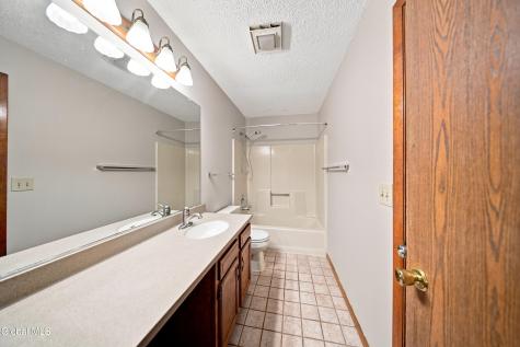 10 Flintlock Lane Halfmoon NY 12065