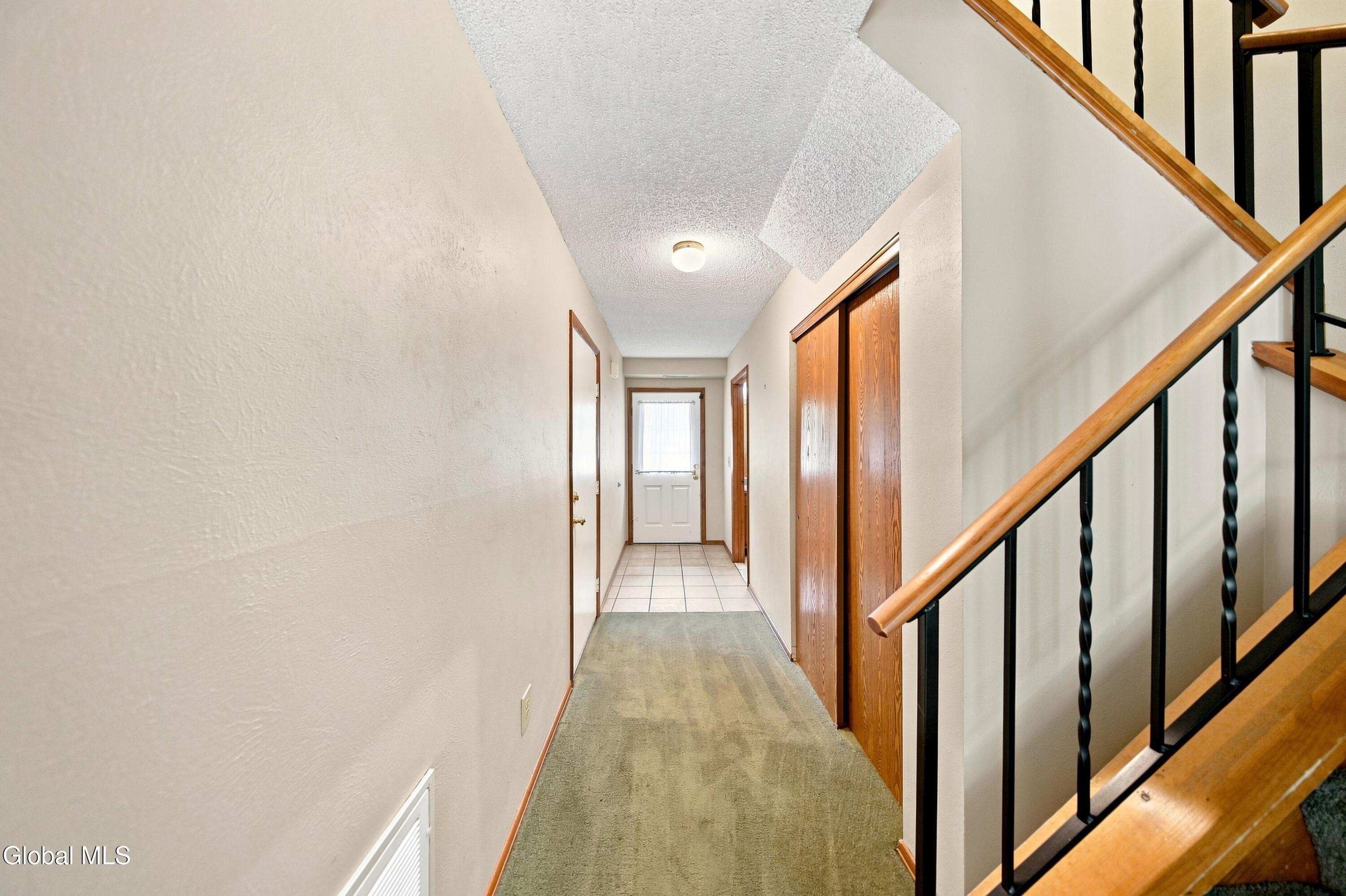 10 Flintlock Lane Halfmoon NY 12065