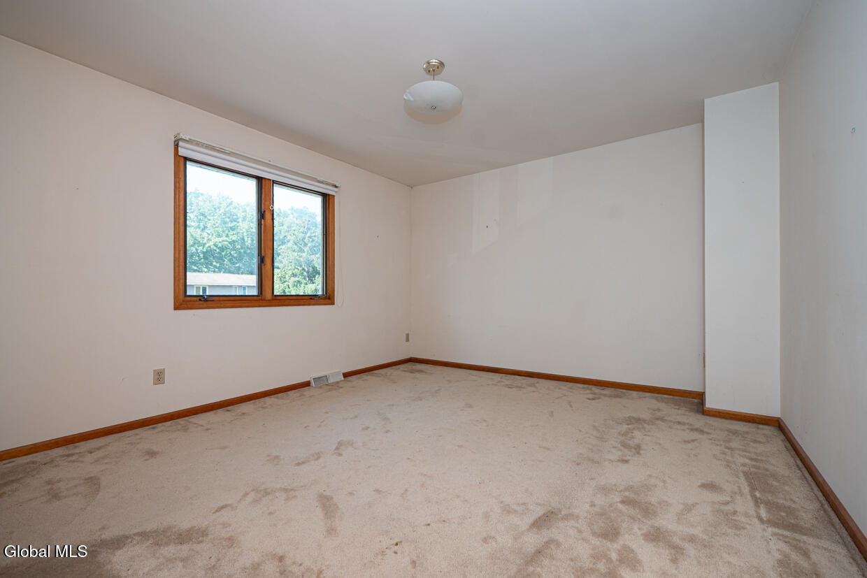 73 Velina Drive Albany NY 12203