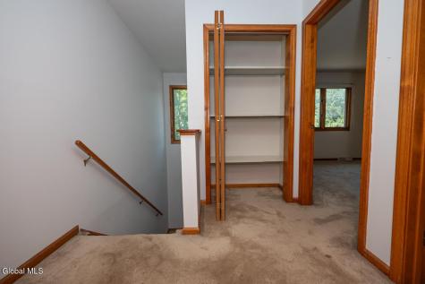 73 Velina Drive Albany NY 12203