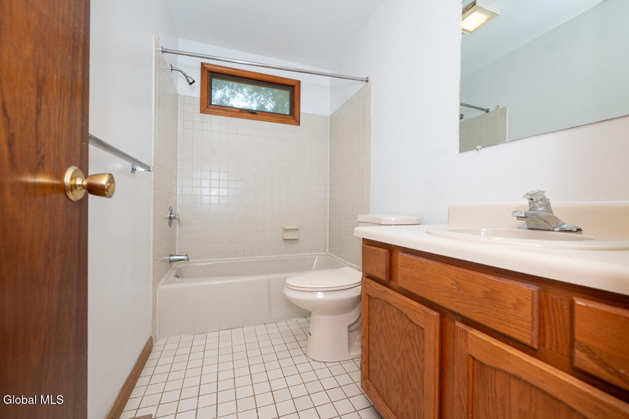 73 Velina Drive Albany NY 12203