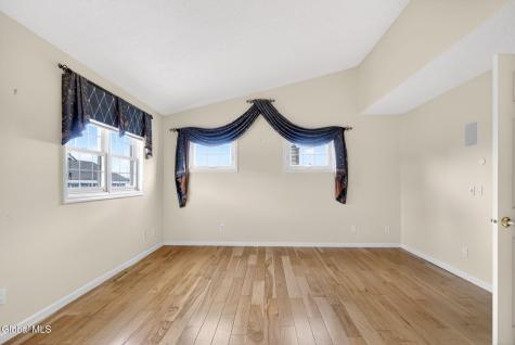 11 Beach Court Saratoga Springs NY 12866