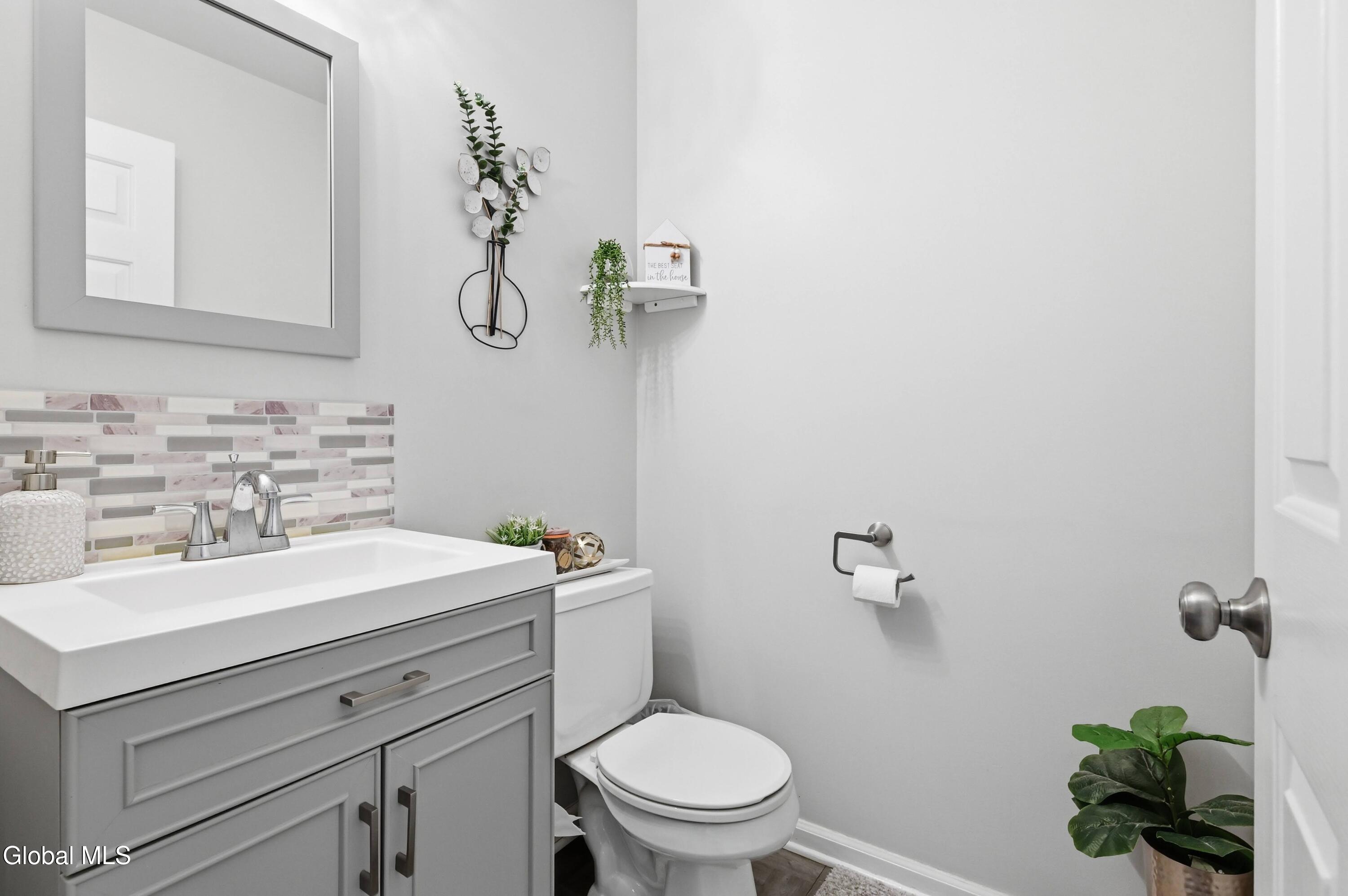 173 Killarney Drive Niskayuna NY 12309