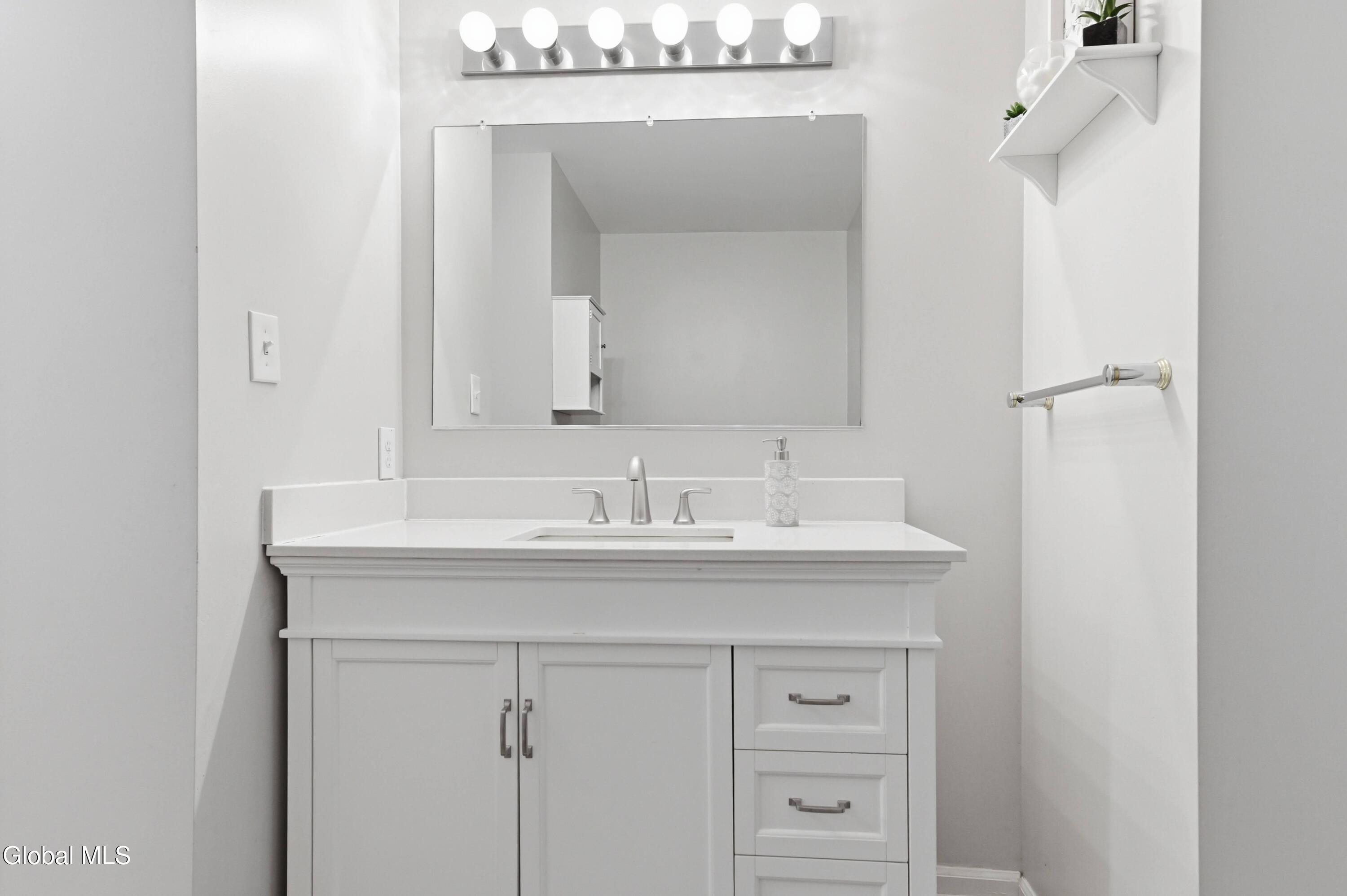 173 Killarney Drive Niskayuna NY 12309