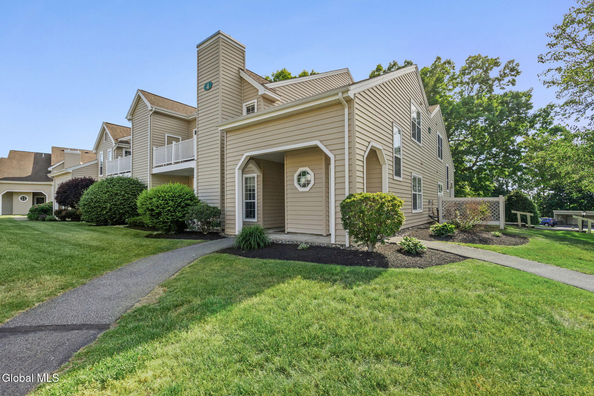 422 Hampton Place Boulevard Troy NY 12180