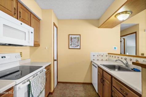 422 Hampton Place Boulevard Troy NY 12180