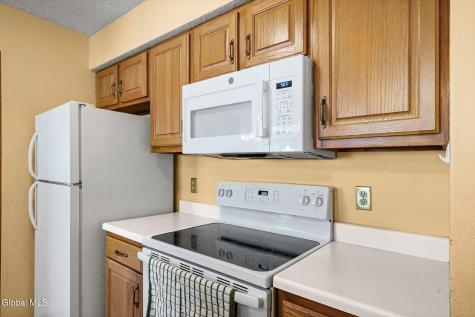422 Hampton Place Boulevard Troy NY 12180