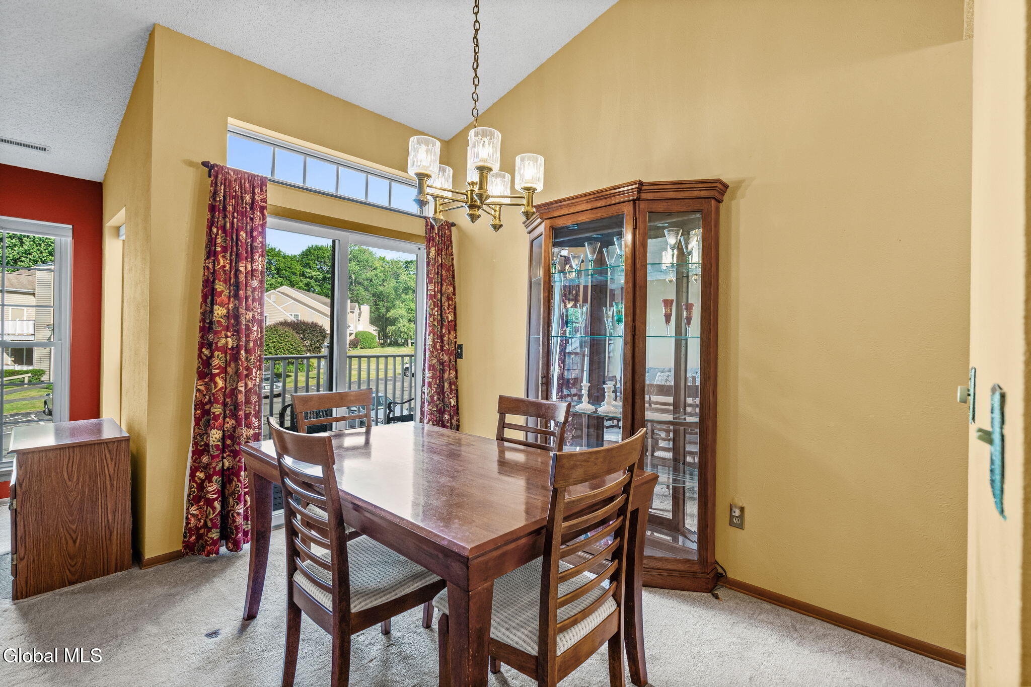 422 Hampton Place Boulevard Troy NY 12180
