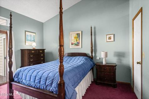 422 Hampton Place Boulevard Troy NY 12180