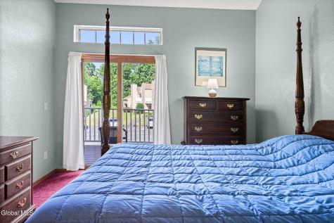 422 Hampton Place Boulevard Troy NY 12180