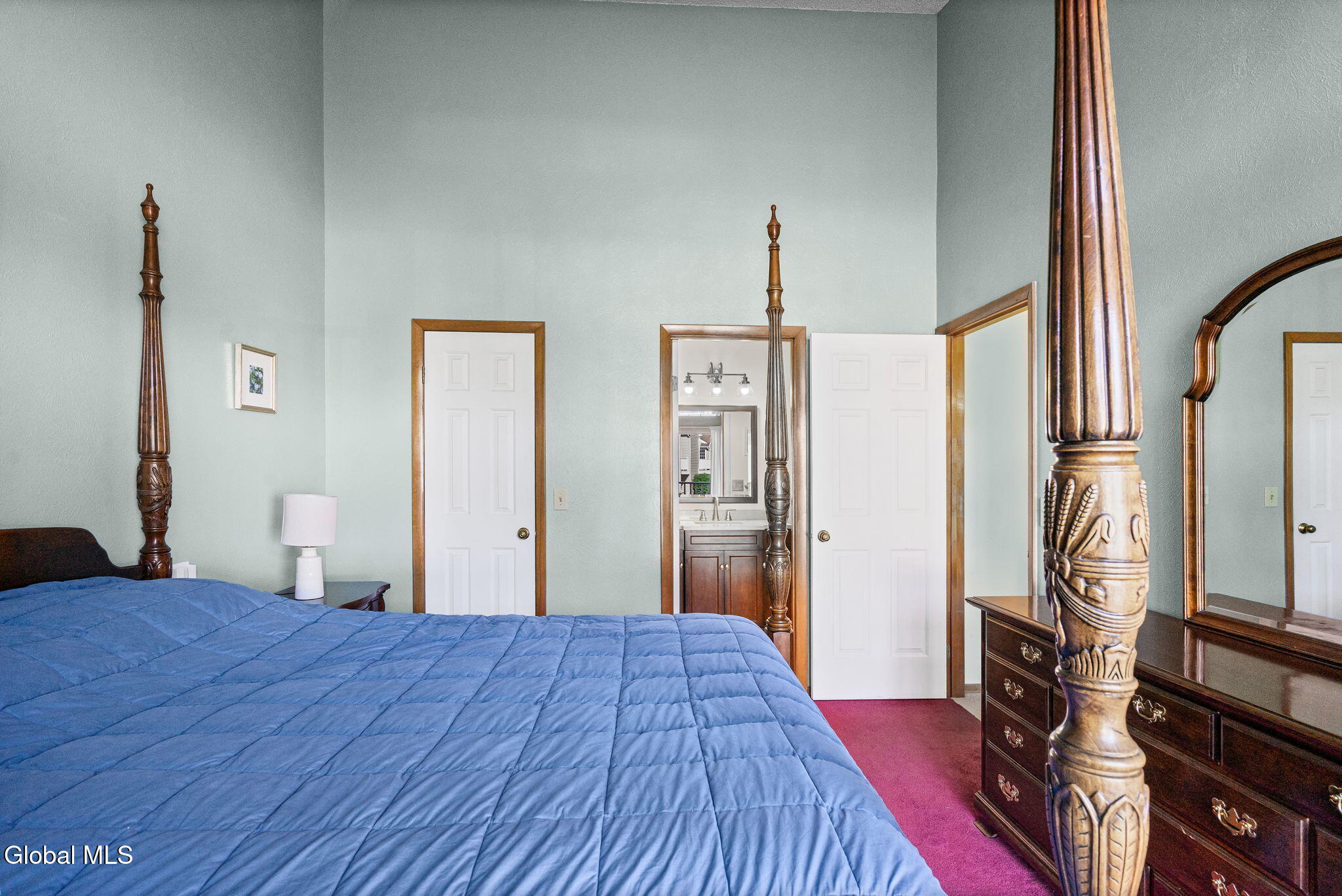 422 Hampton Place Boulevard Troy NY 12180