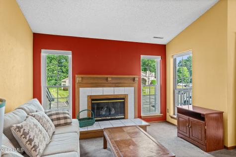 422 Hampton Place Boulevard Troy NY 12180