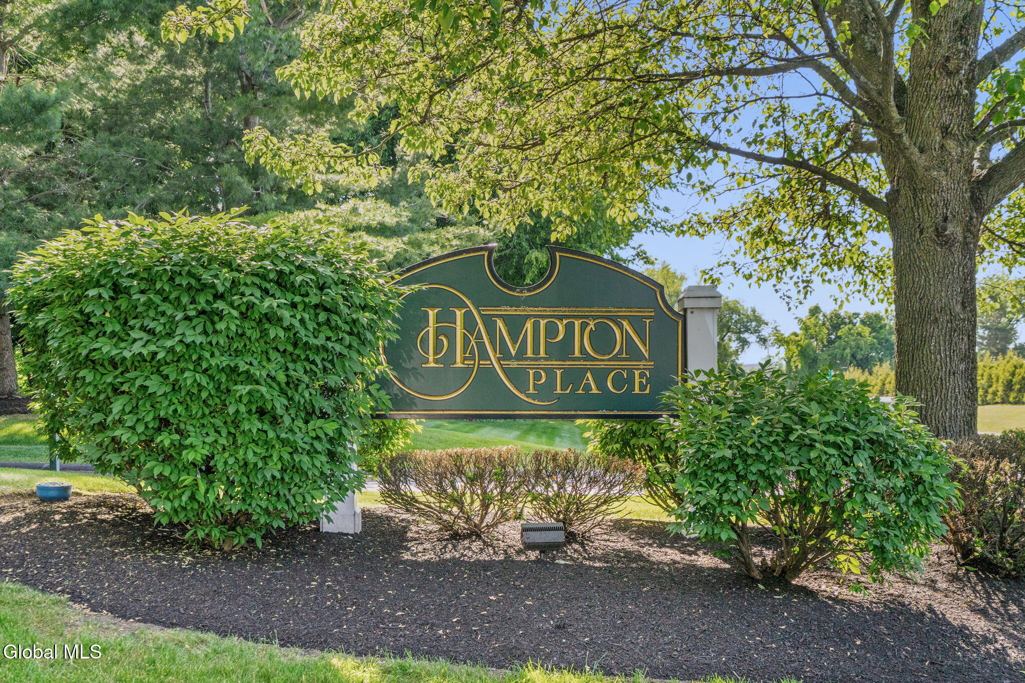 422 Hampton Place Boulevard Troy NY 12180