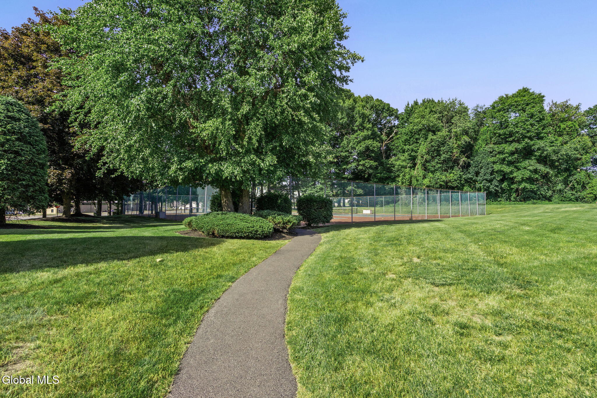 422 Hampton Place Boulevard Troy NY 12180