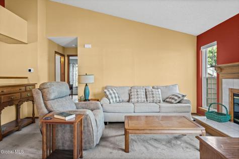 422 Hampton Place Boulevard Troy NY 12180