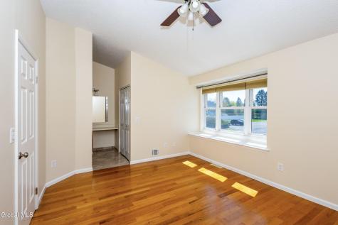 4 Justine Court Rensselaer NY 12144