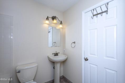 4 Justine Court Rensselaer NY 12144