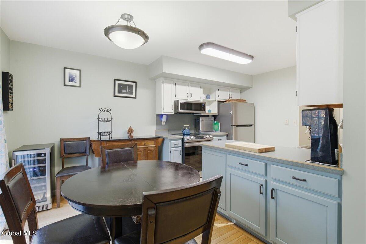 67 Woodside Drive Albany NY 12208