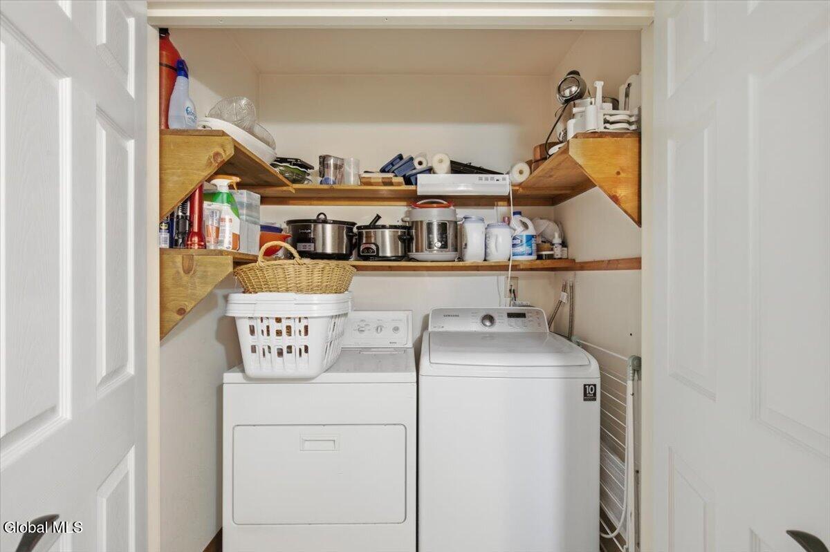 67 Woodside Drive Albany NY 12208