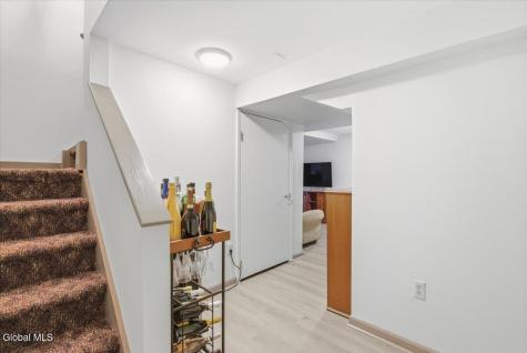 67 Woodside Drive Albany NY 12208