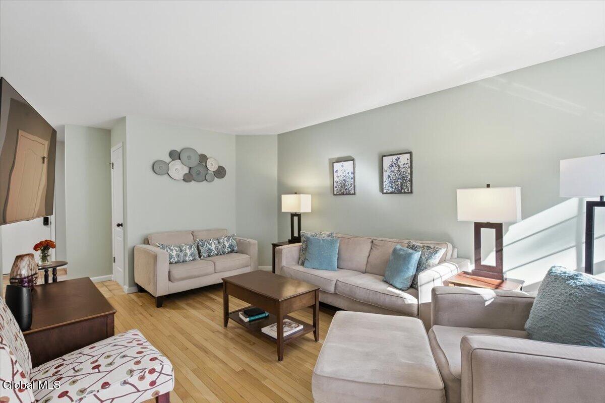 67 Woodside Drive Albany NY 12208