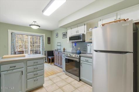 67 Woodside Drive Albany NY 12208