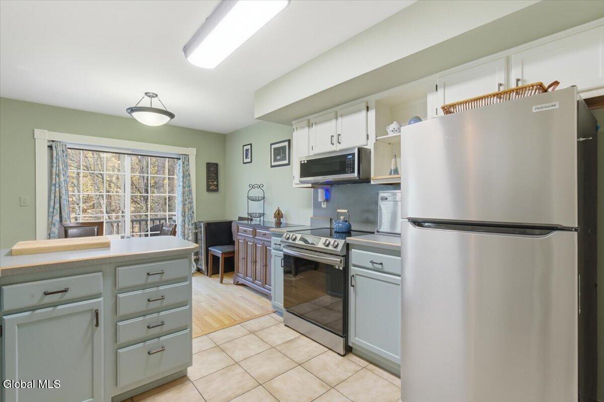 67 Woodside Drive Albany NY 12208