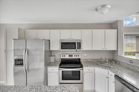 42A Raylinsky Lane Mechanicville NY 12118