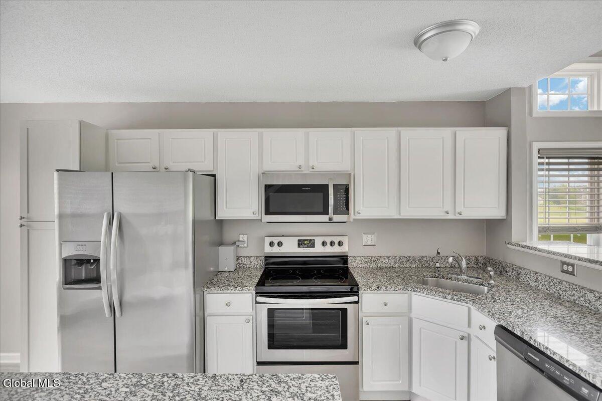 42A Raylinsky Lane Mechanicville NY 12118