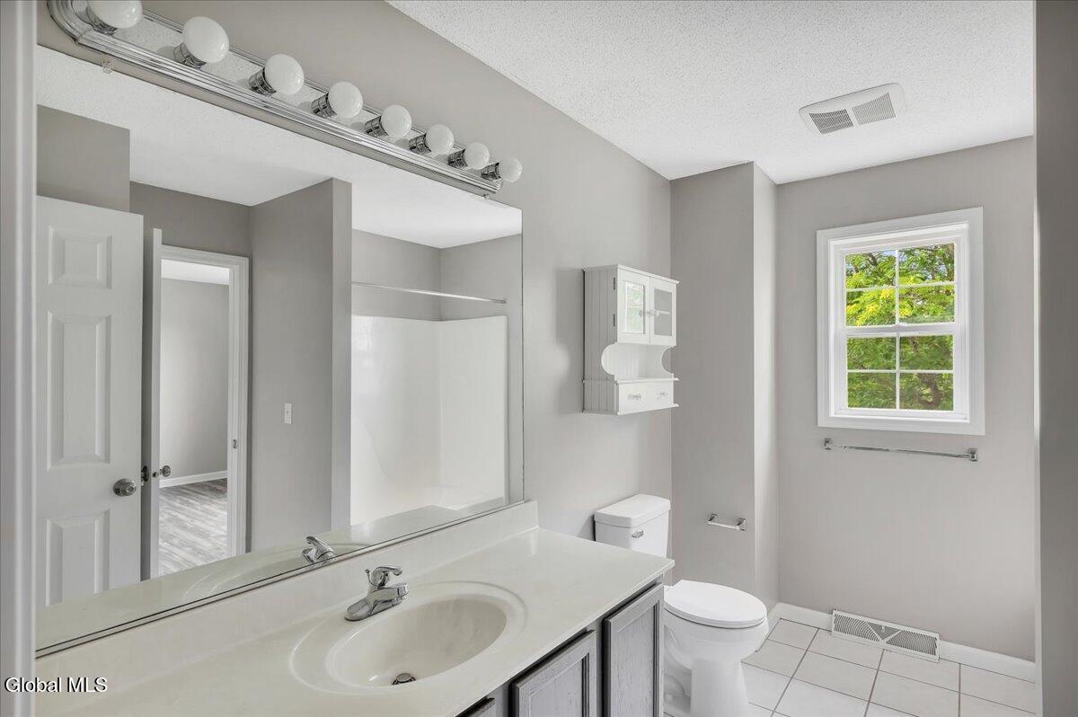 42A Raylinsky Lane Mechanicville NY 12118