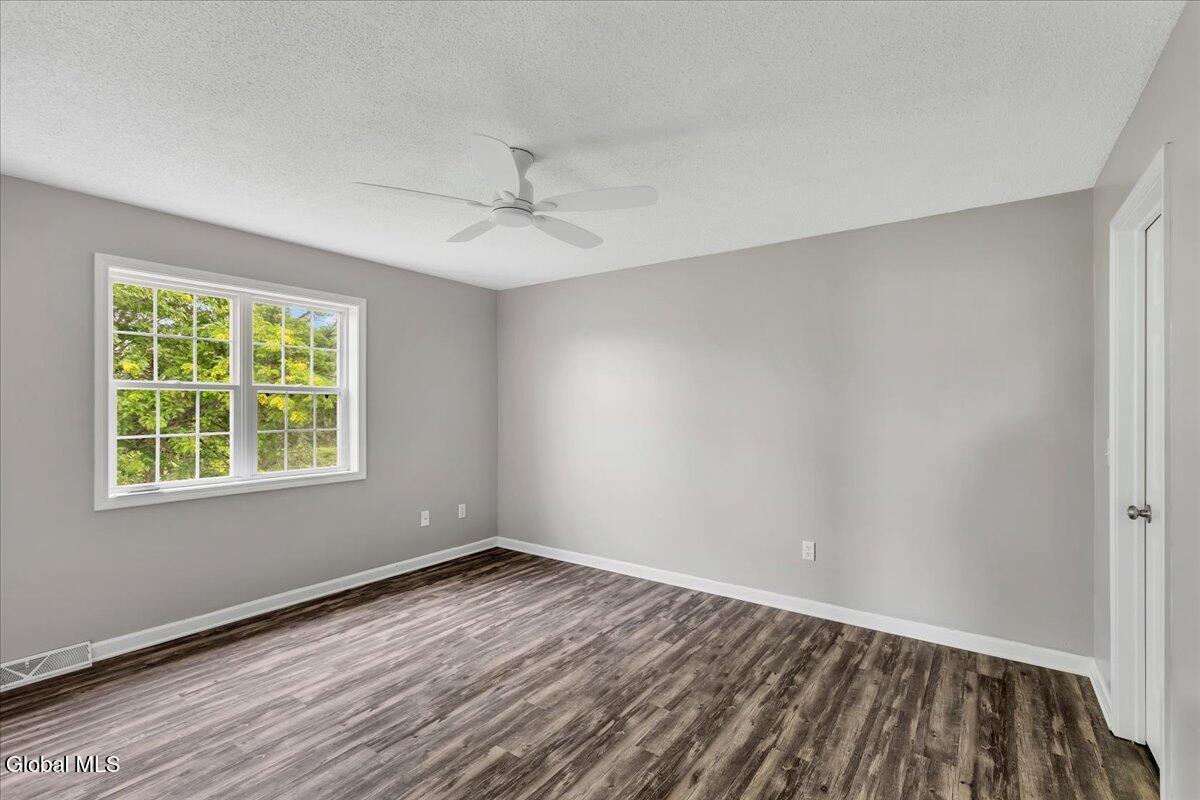 42A Raylinsky Lane Mechanicville NY 12118