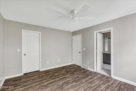 42A Raylinsky Lane Mechanicville NY 12118