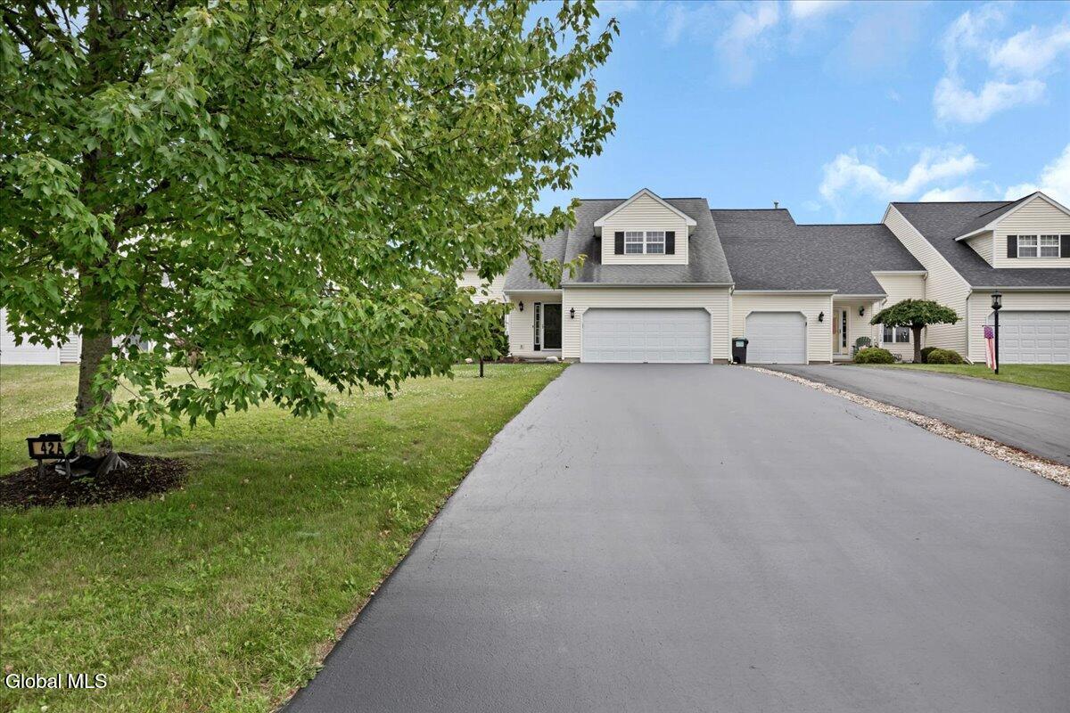42A Raylinsky Lane Mechanicville NY 12118