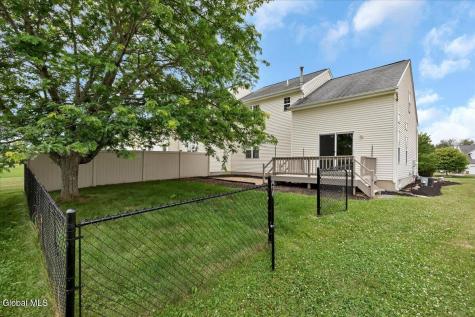 42A Raylinsky Lane Mechanicville NY 12118