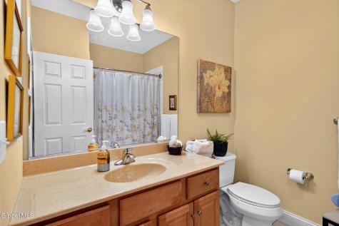703 Vly Pointe Drive Niskayuna NY 12309