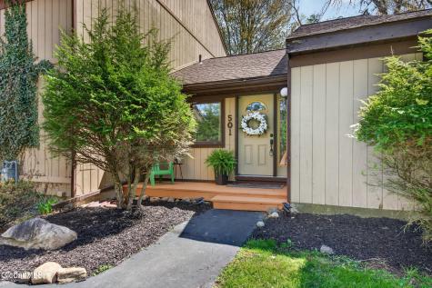 501 Huntington Court East Greenbush NY 12061