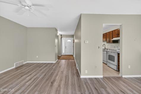 501 Huntington Court East Greenbush NY 12061