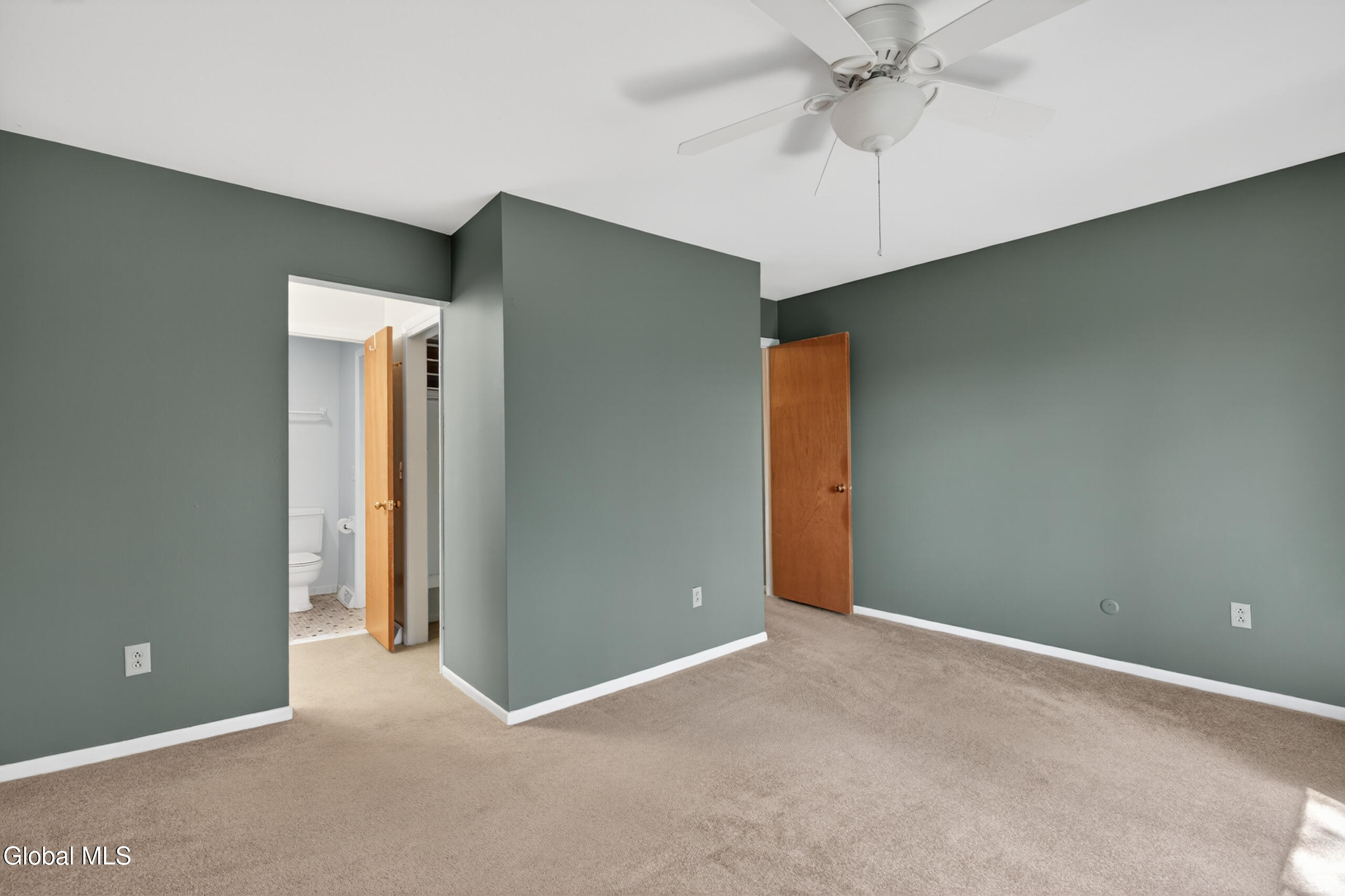 501 Huntington Court East Greenbush NY 12061