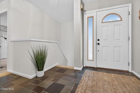 501 Huntington Court East Greenbush NY 12061