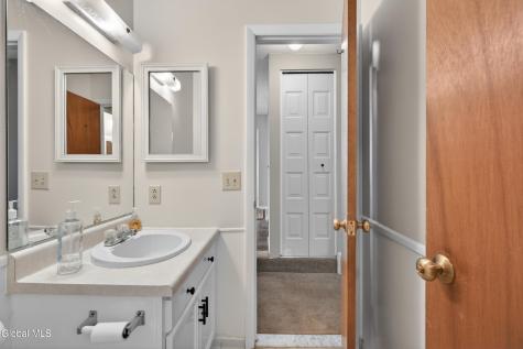 501 Huntington Court East Greenbush NY 12061