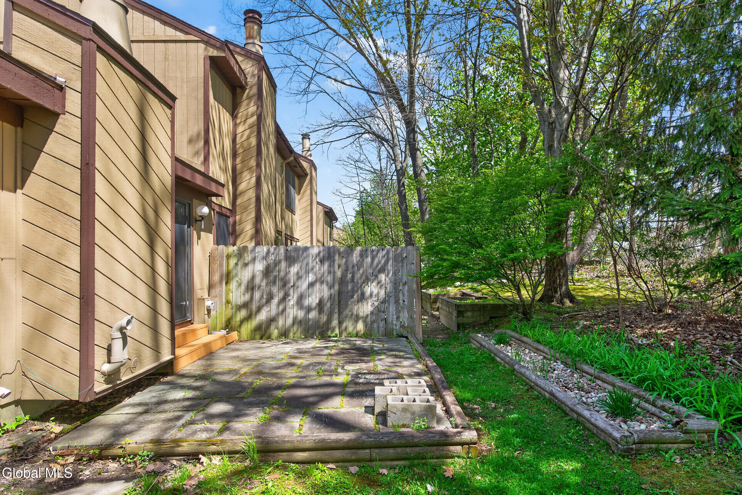 501 Huntington Court East Greenbush NY 12061